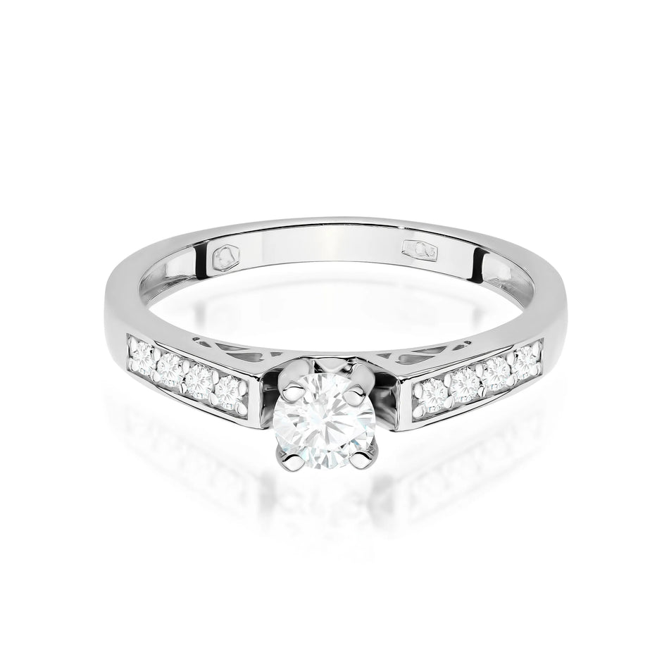 Zlatý prsteň s 0,30 ct a 0,116 ct laboratórnymi diamantmi