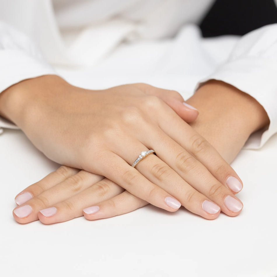 Zlatý prsteň s diamantmi 0,13 ct a 0,104 ct