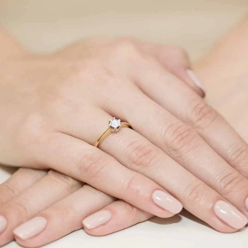 Gold Ring with 0.25ct Diamond