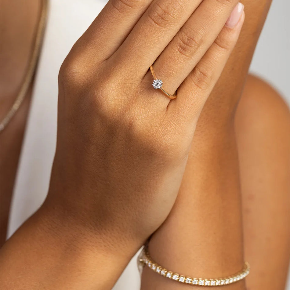 Gold Ring with 0.20ct Lab-diamond