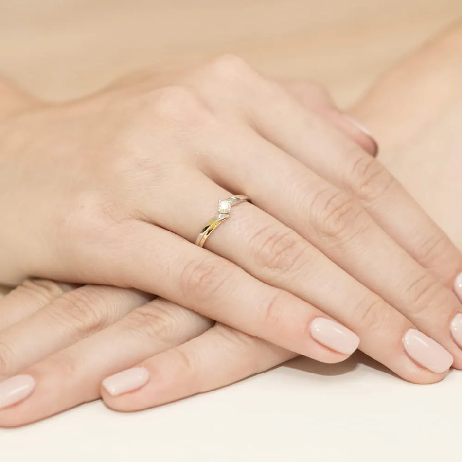 Zlatý prsteň s diamantom 0,30 ct