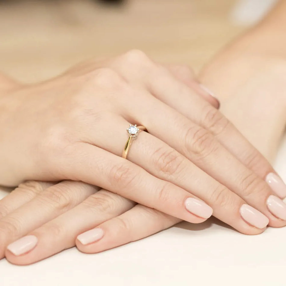 Gold Ring with 0.30ct Lab-diamond