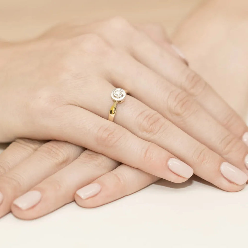 Zlatý prsteň s 0.25ct laboratórnym diamantom