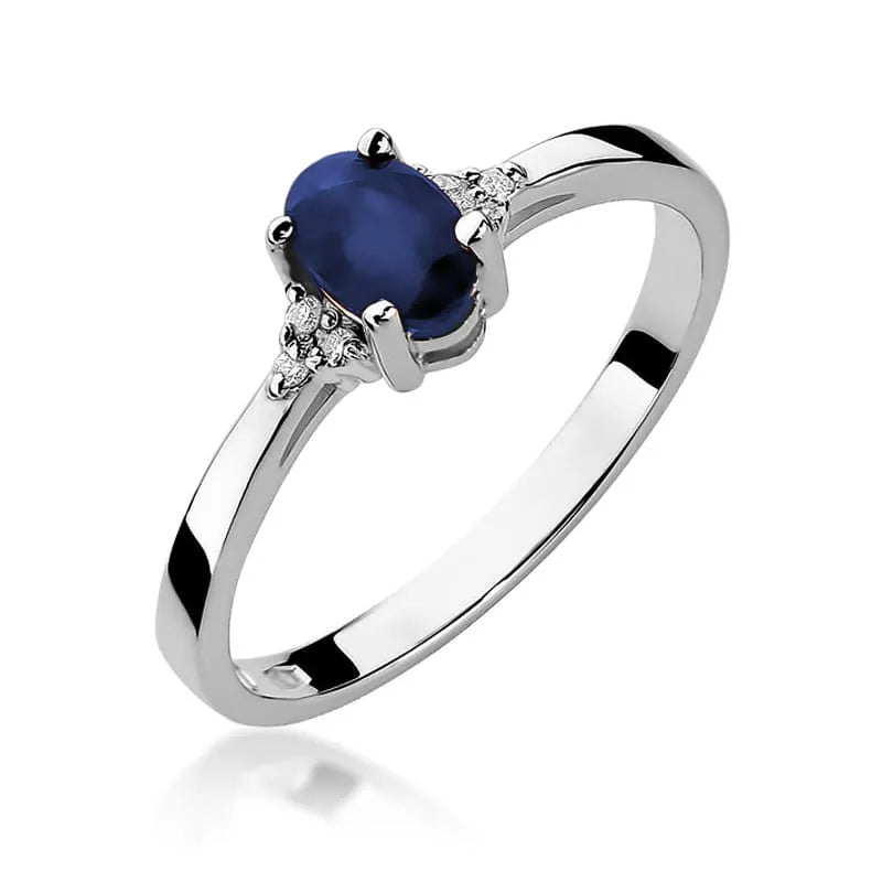 Gold Ring with 0.70ct Sapphire and 0.052ct Diamonds