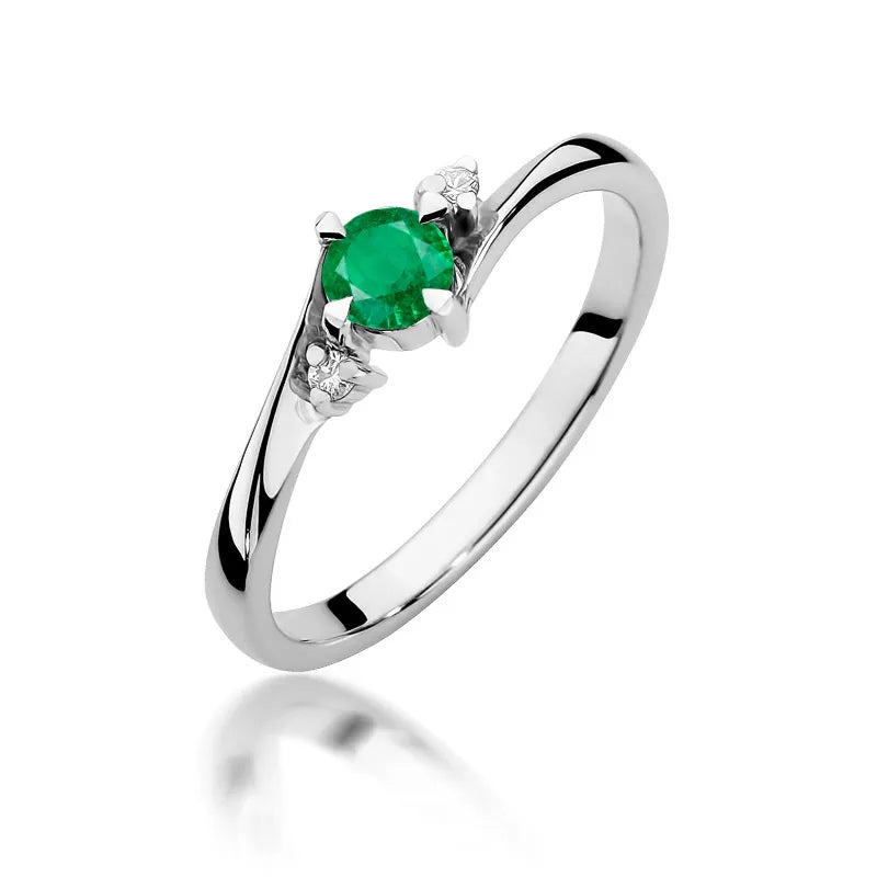 Gold Ring with 0.30ct Emerald and 0.029ct Diamonds