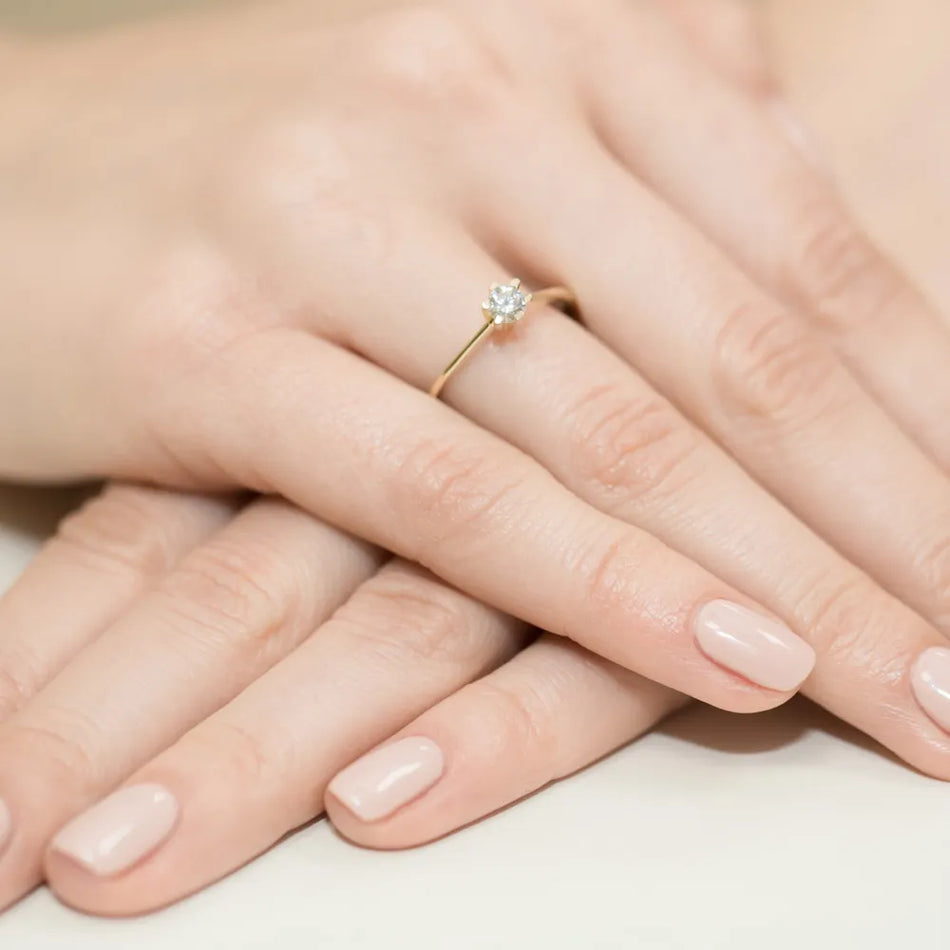 Gold Ring with 0.23ct Diamond