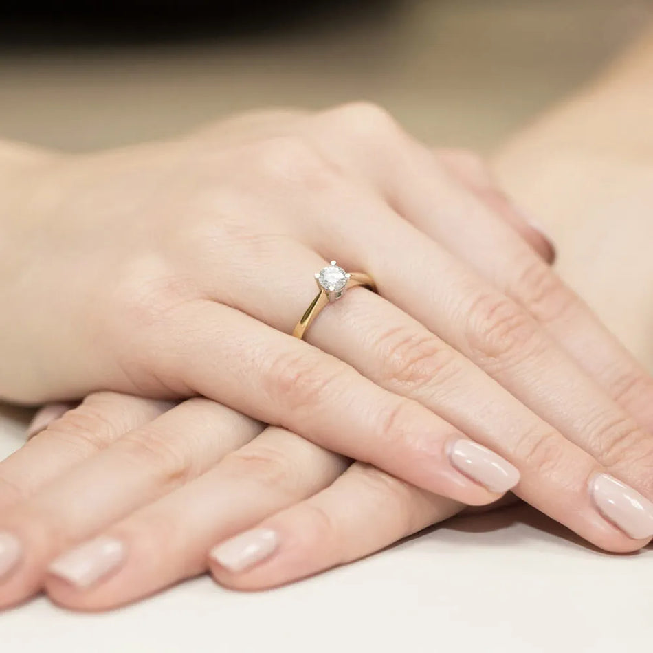 Gold Ring with 0.50ct Diamond