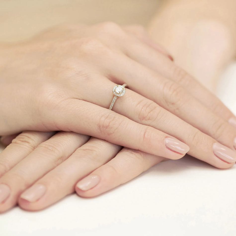 Gold Ring with 0.15ct and 0.13ct Diamonds