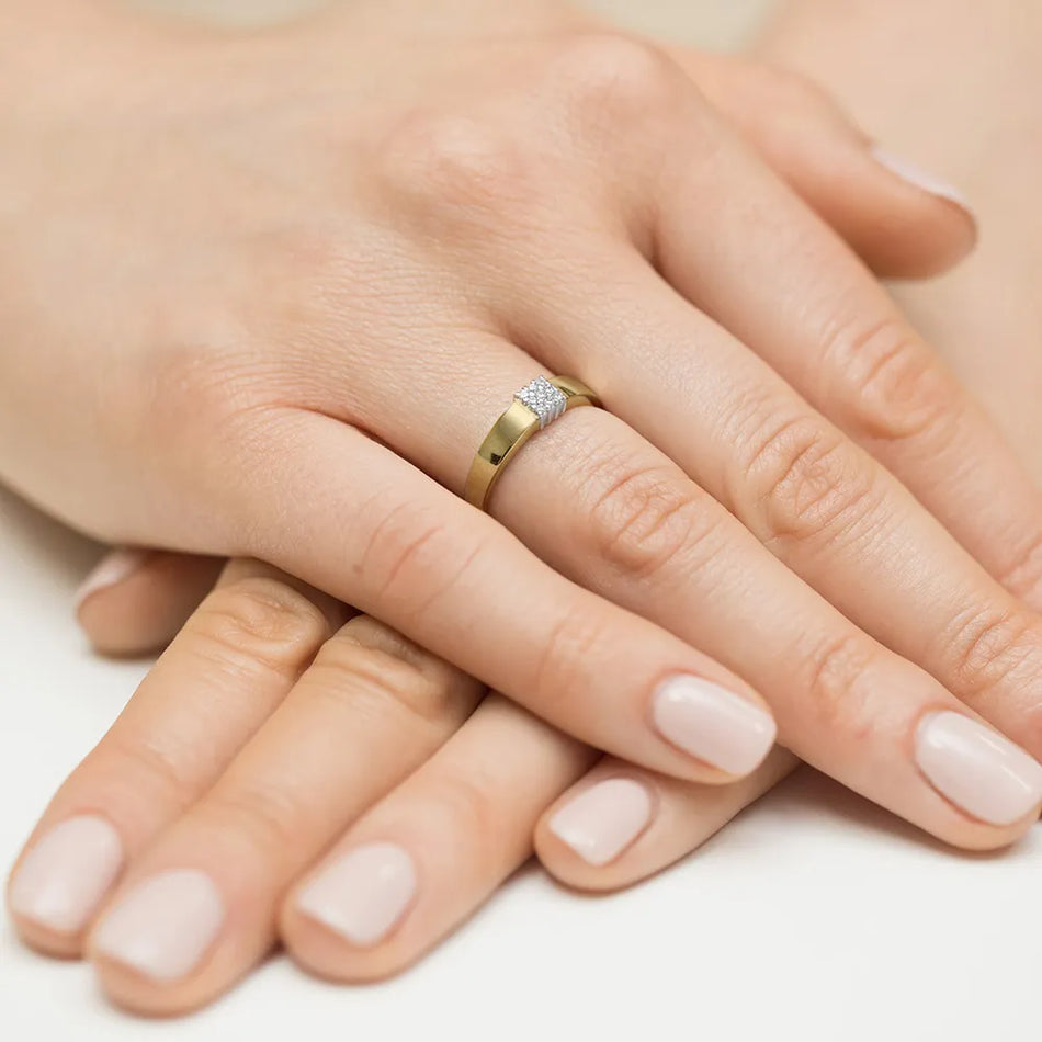 Gold Ring with 0.077ct Diamonds