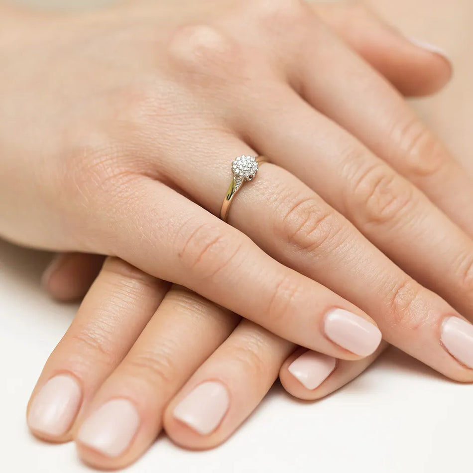 Gold Ring with 0.105ct Diamonds