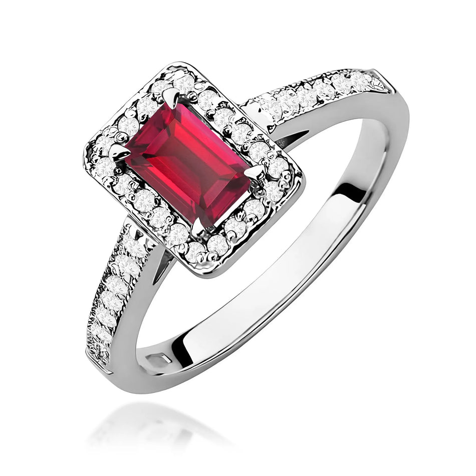 Gold Ring with 0.80ct Ruby and 0.22ct Diamonds