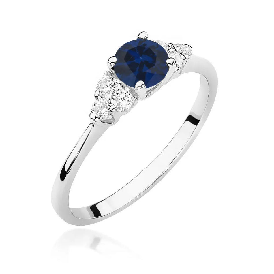 Gold Ring with 0.50ct Sapphire and 0.18ct Diamonds