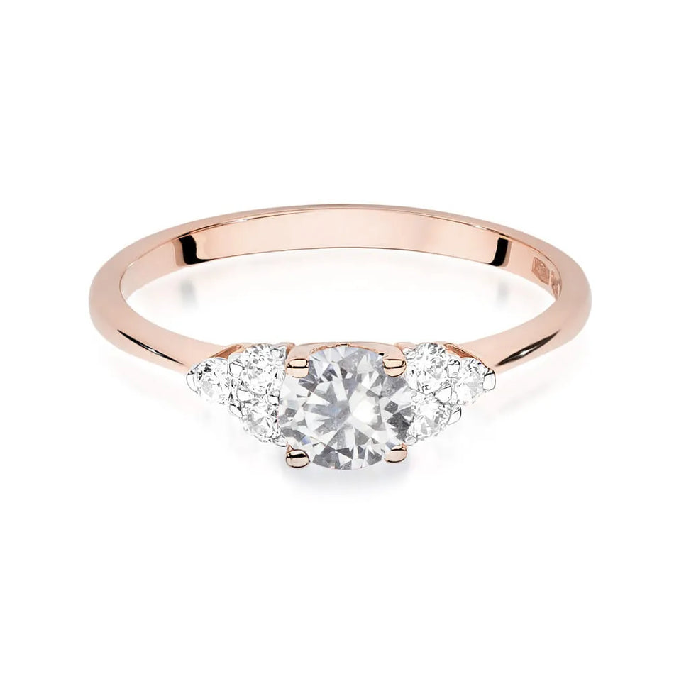 Zlatý prsteň s 0,60 ct bielym zafírom a 0,18 ct diamantmi