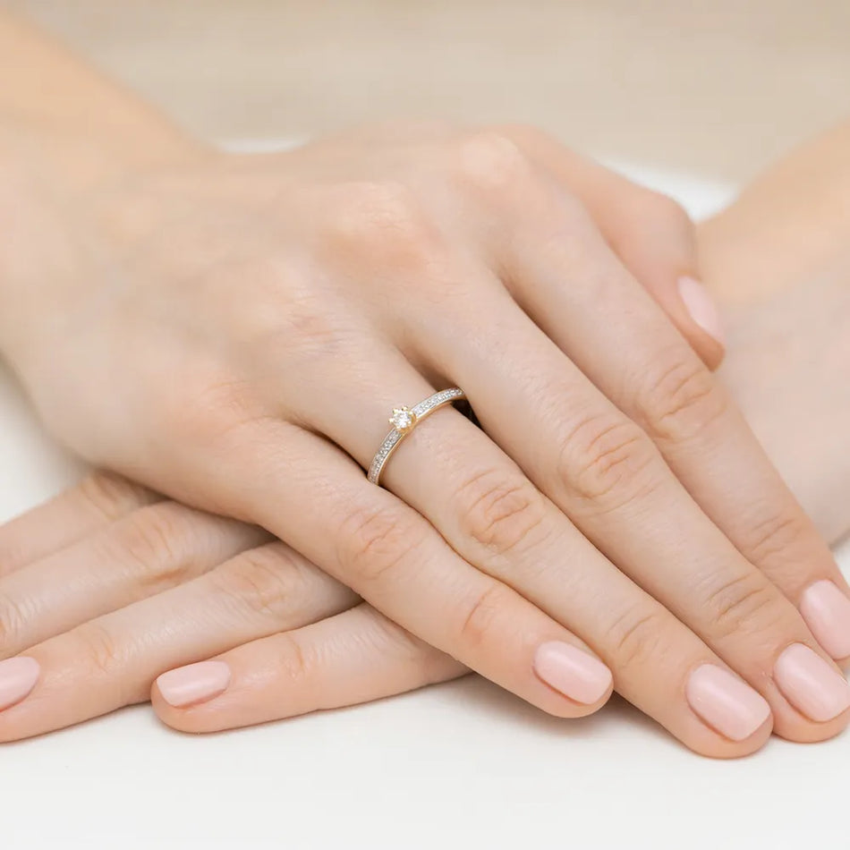 Gold Ring with 0.10ct and 0.07ct Diamonds