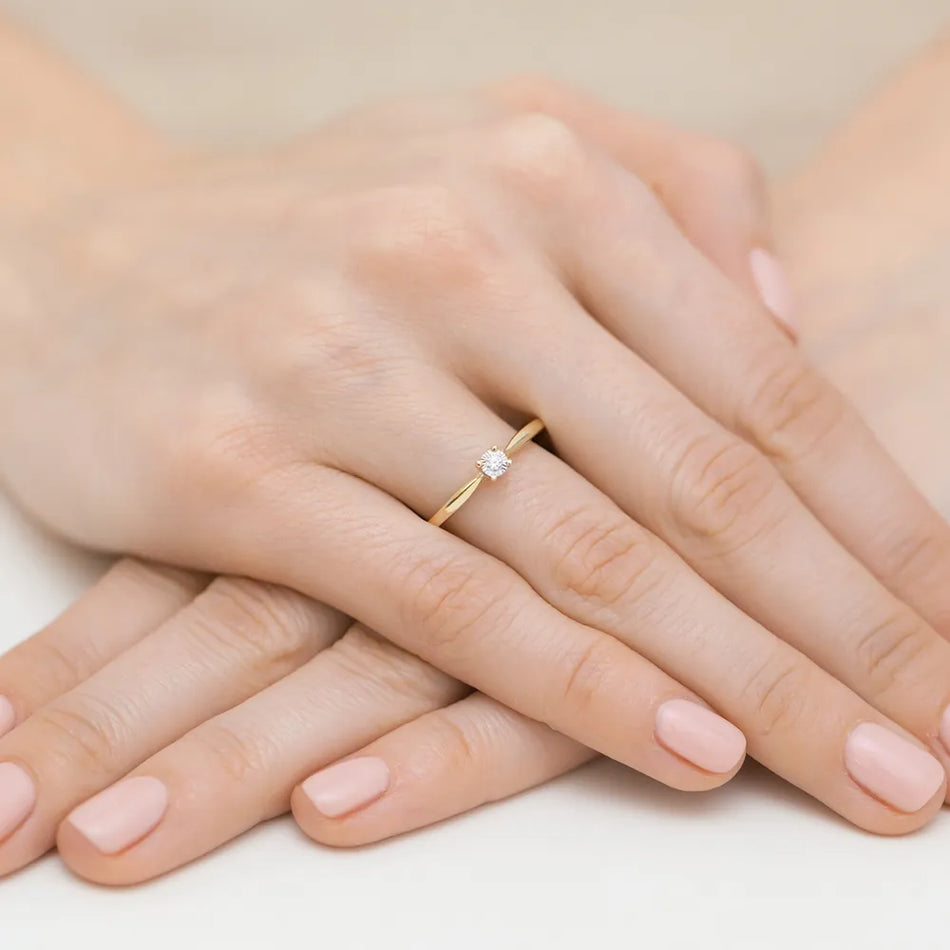 Gold Ring with 0.03ct Diamond