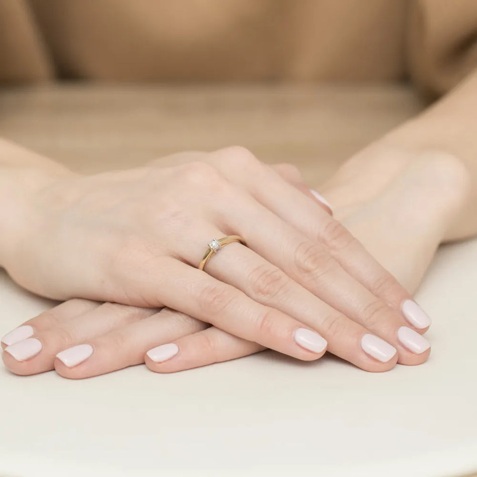 Gold Ring with 0.03ct Diamond