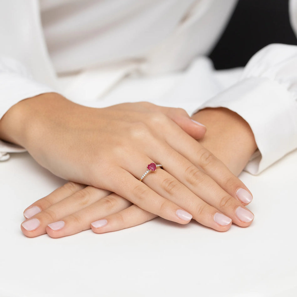 gold-ring-with-1-10ct-ruby-and-0-10ct-diamonds-w0486-rur-01