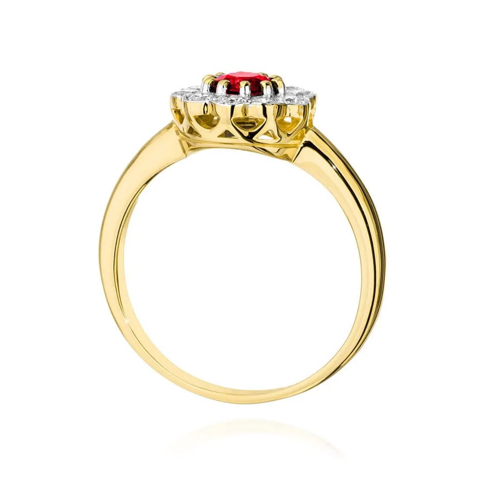 Gold Ring with 0.60ct Ruby and 0.30ct Diamonds