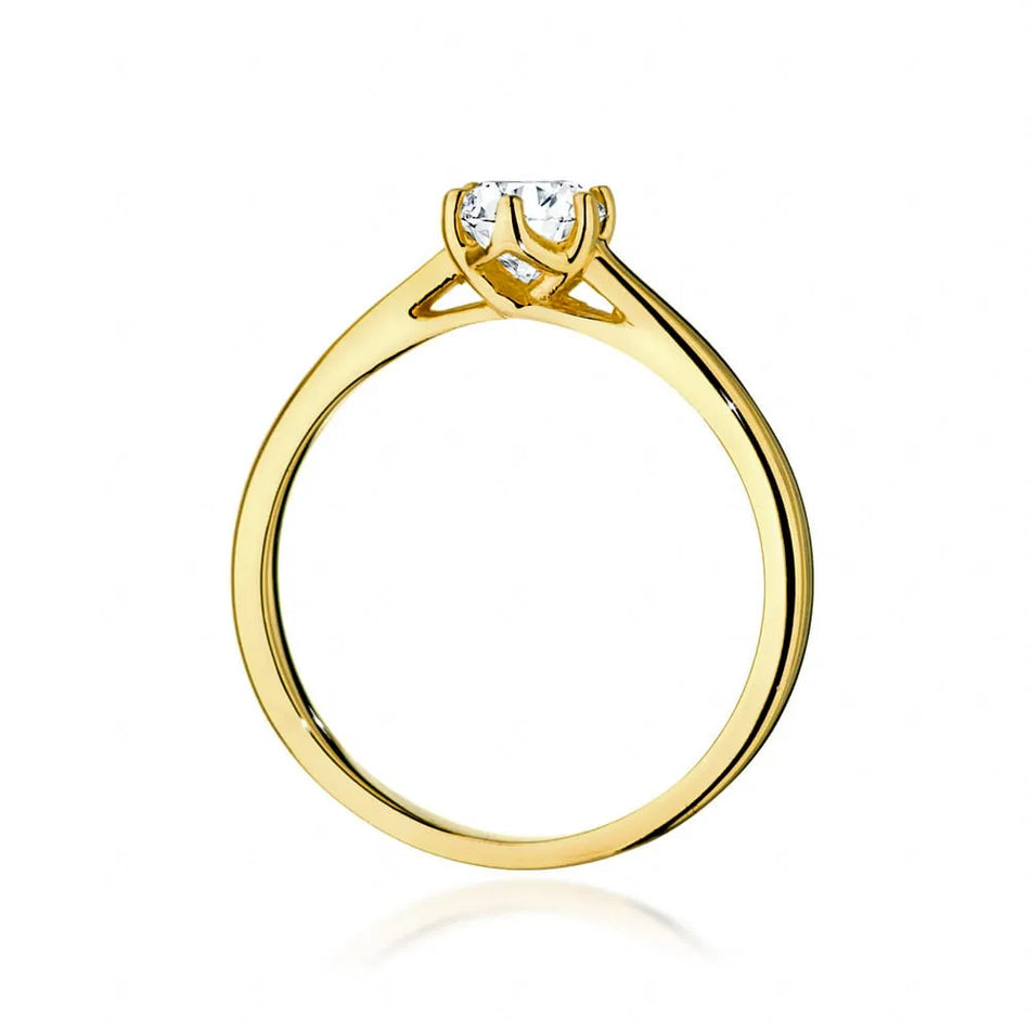 Gold Ring with 0.40ct Diamond