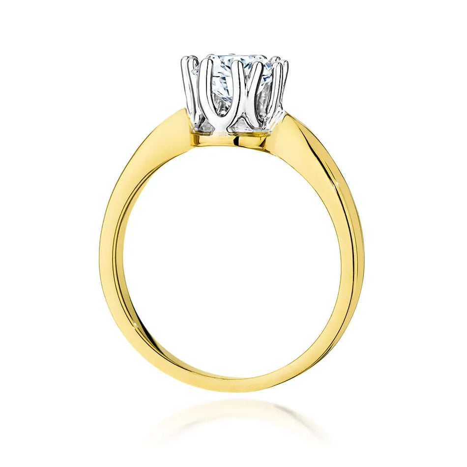 Gold Ring with 0.70ct Diamond