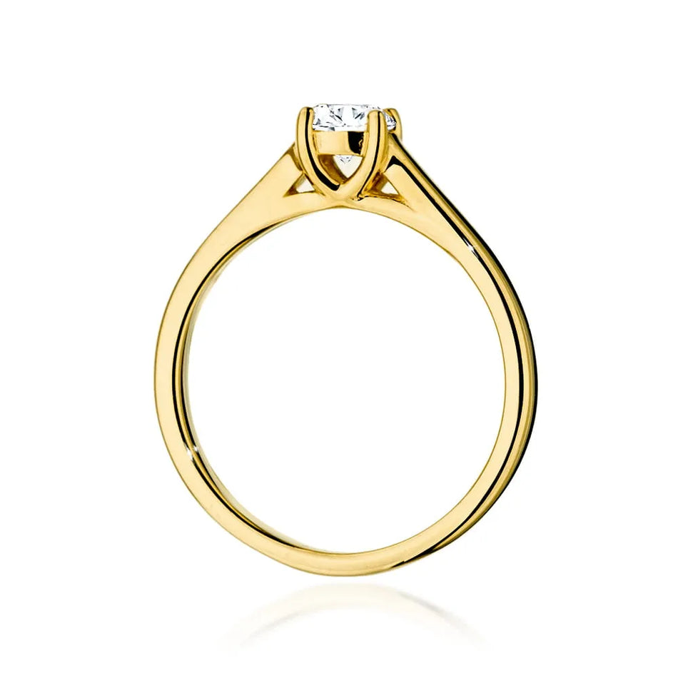 Gold Ring with 0.40ct Diamond