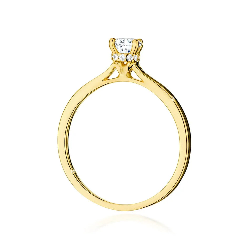 Gold Ring with 0.40ct Diamond and 0.06ct Sideline Diamonds