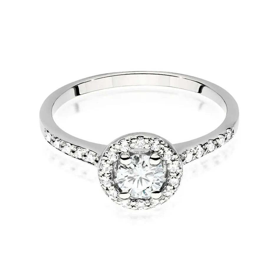 Gold Ring with 0.40ct Diamond and 0.241ct Sideline Diamonds