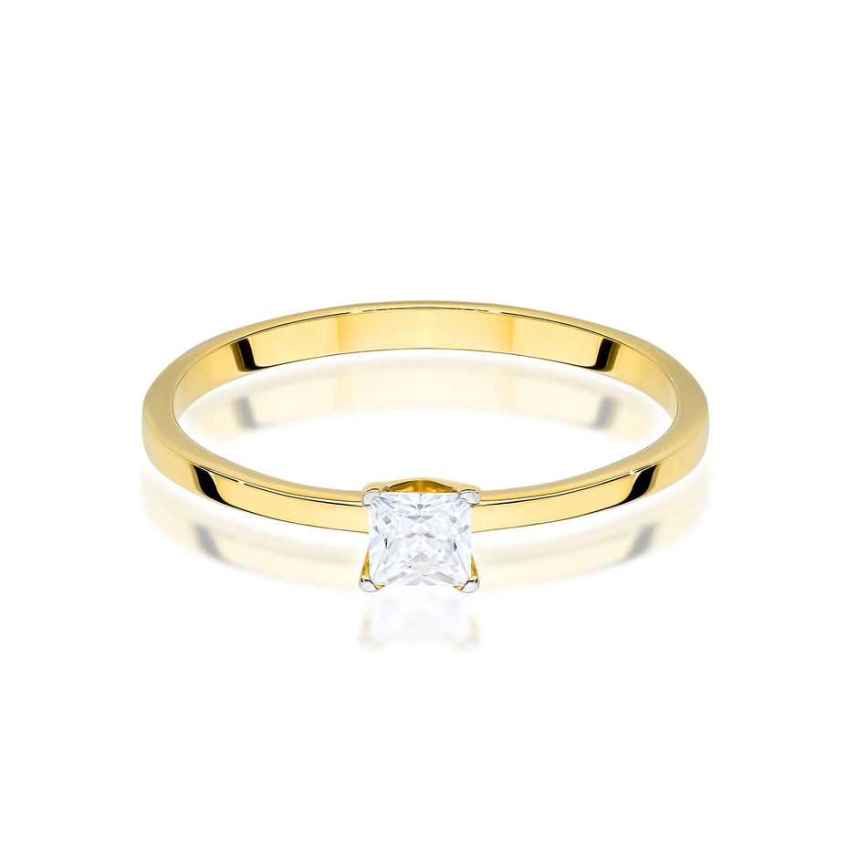 Gold Ring with 0.30ct Diamond