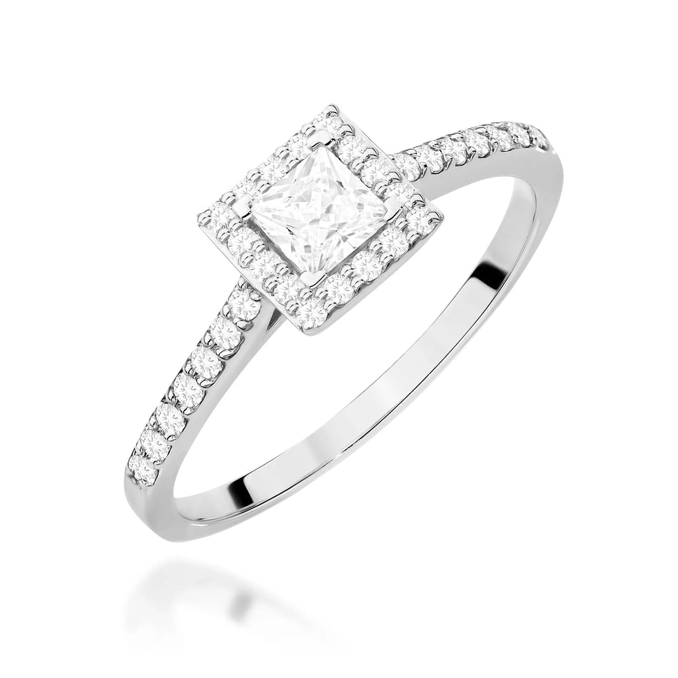 Gold Ring with 0.30ct and 0.20ct Diamonds