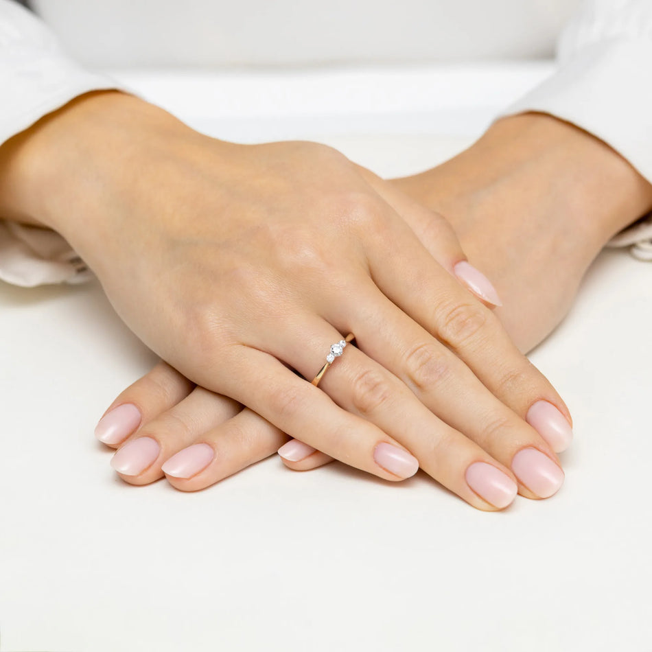 Gold Ring with 0.13ct and 0.06ct Diamonds