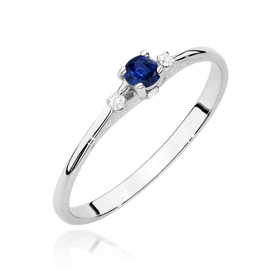 Gold Ring with 0.15ct Sapphire and 0.046ct Diamonds