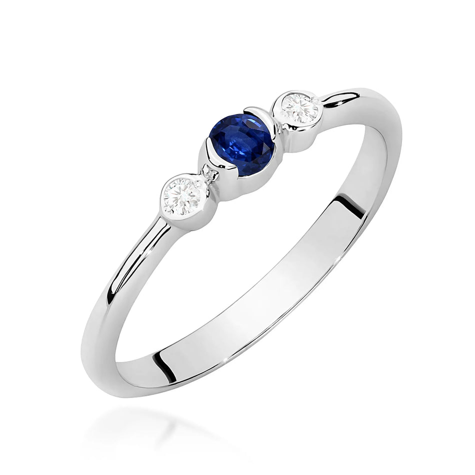 Gold Ring with 0.15ct Sapphire and 0.06ct Diamonds