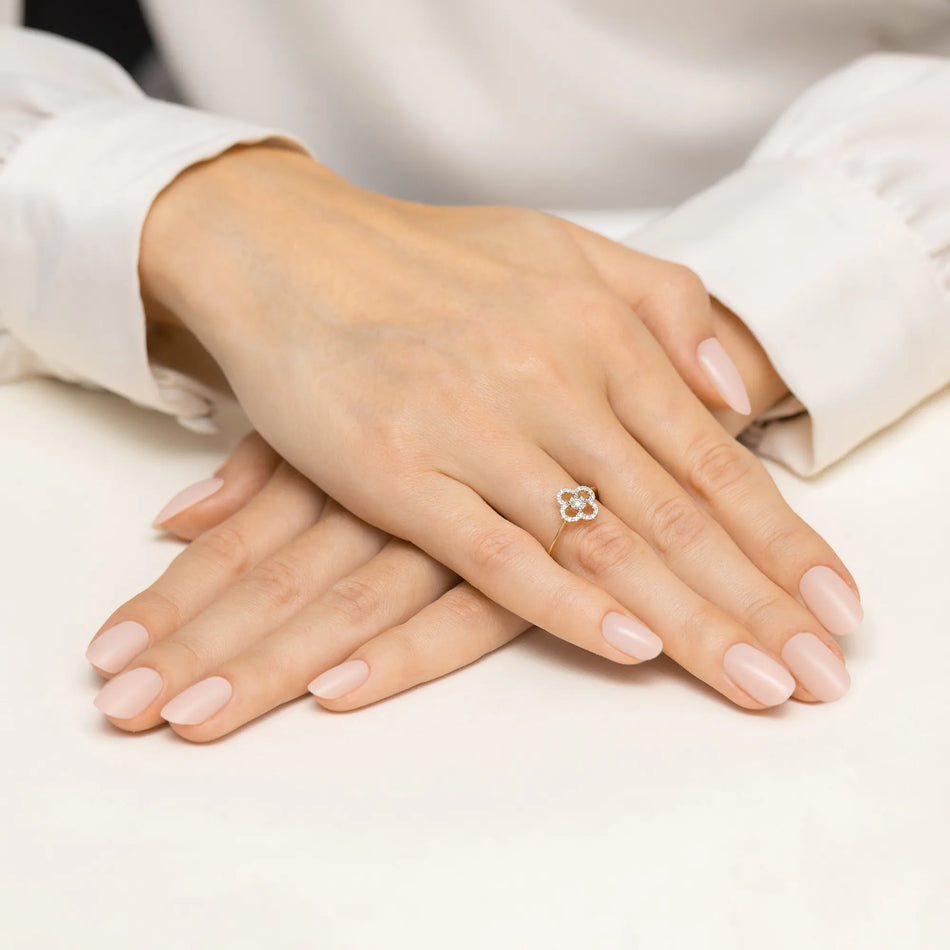 Gold Ring with 0.03ct and 0.10ct Diamonds