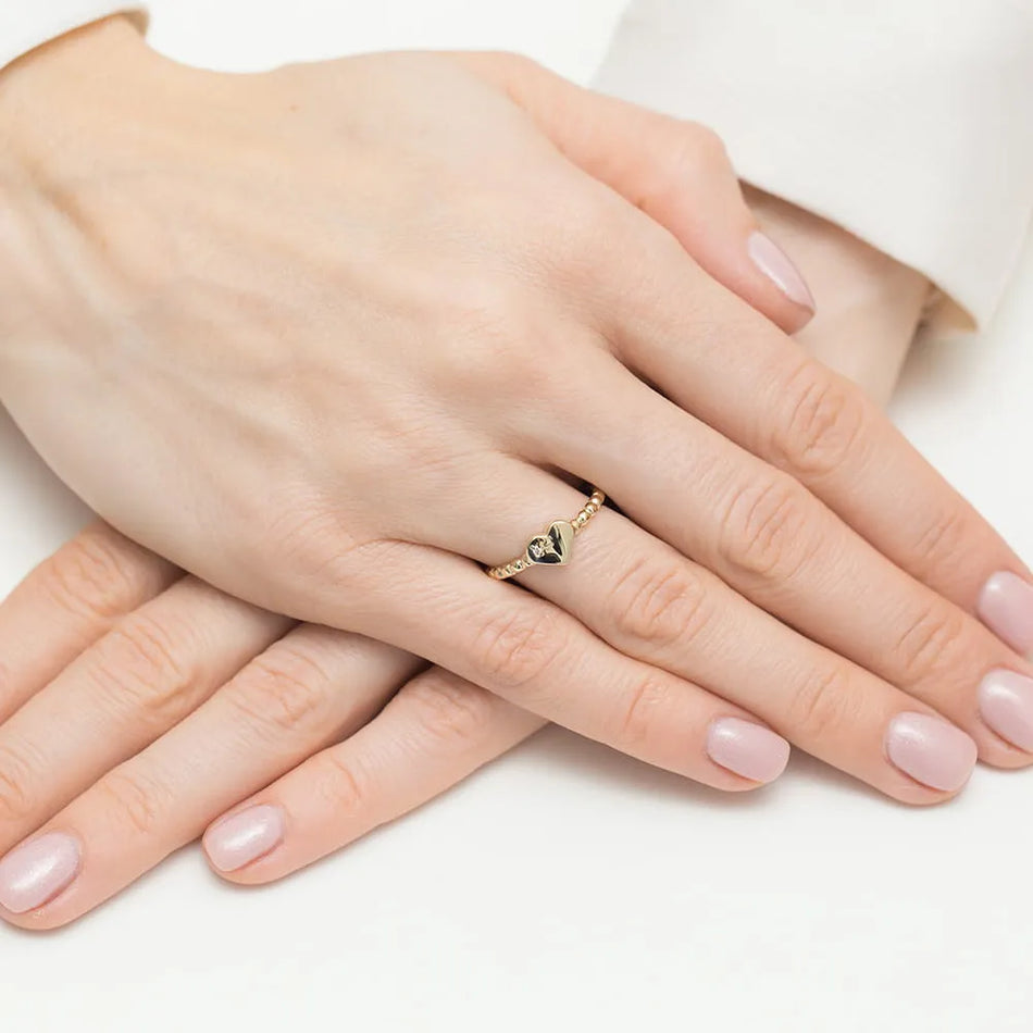 Zlatý prsteň s diamantom 0,01 ct