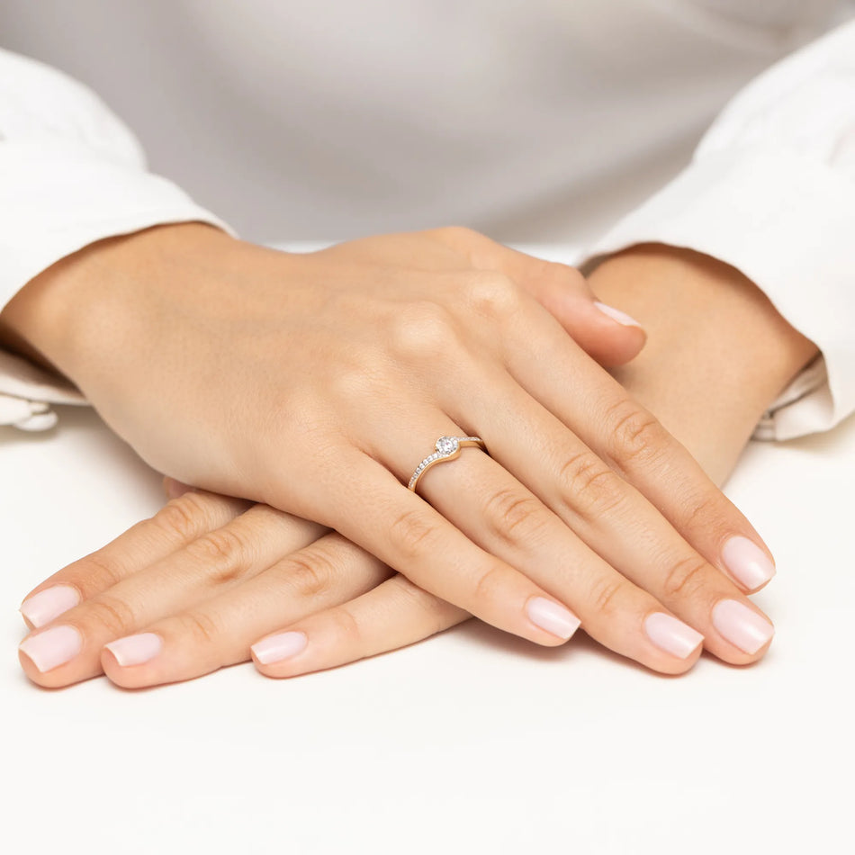 Zlatý prsteň s diamantmi 0,08 ct a 0,08 ct