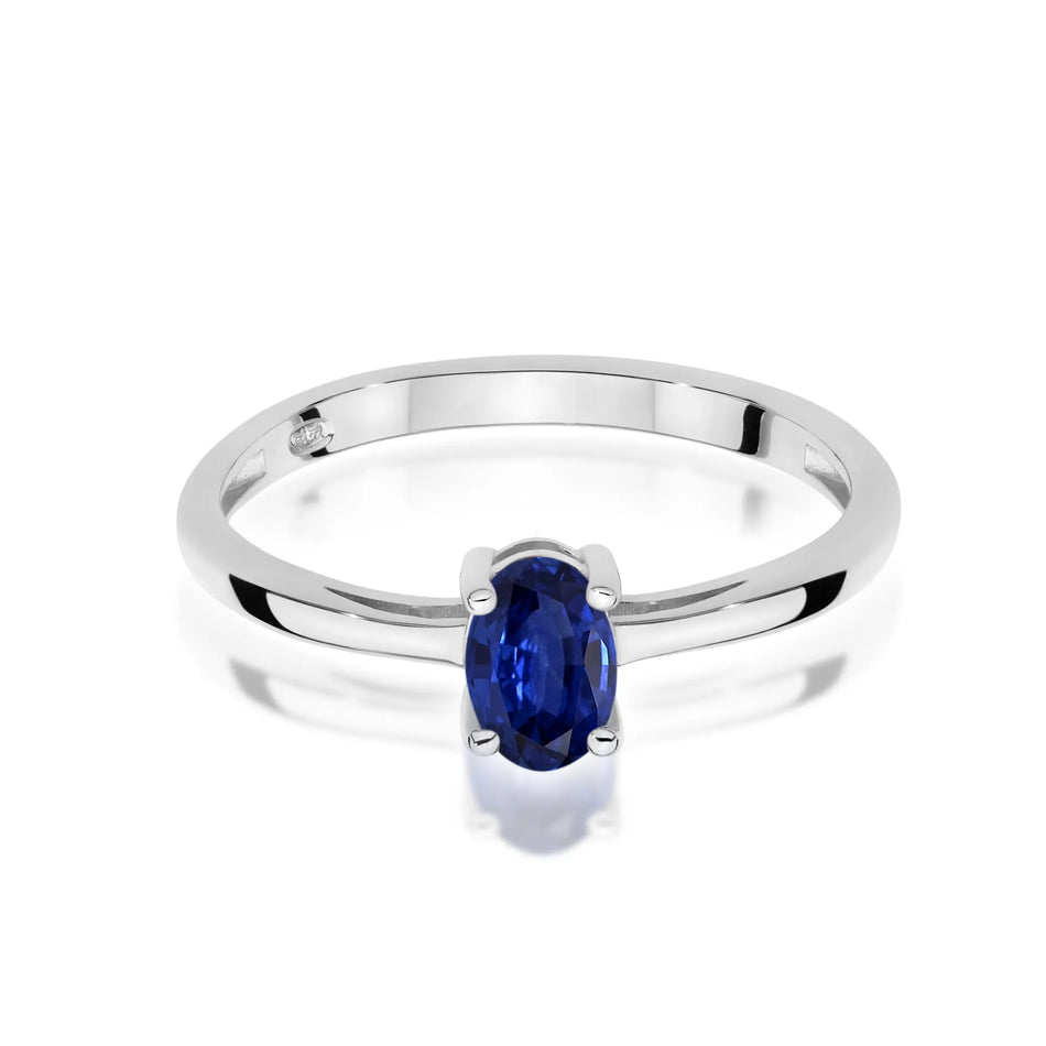 Gold Ring with 0.70ct Sapphire