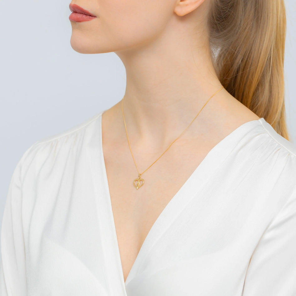 Zlatý prívesok srdcového tvaru slzičky