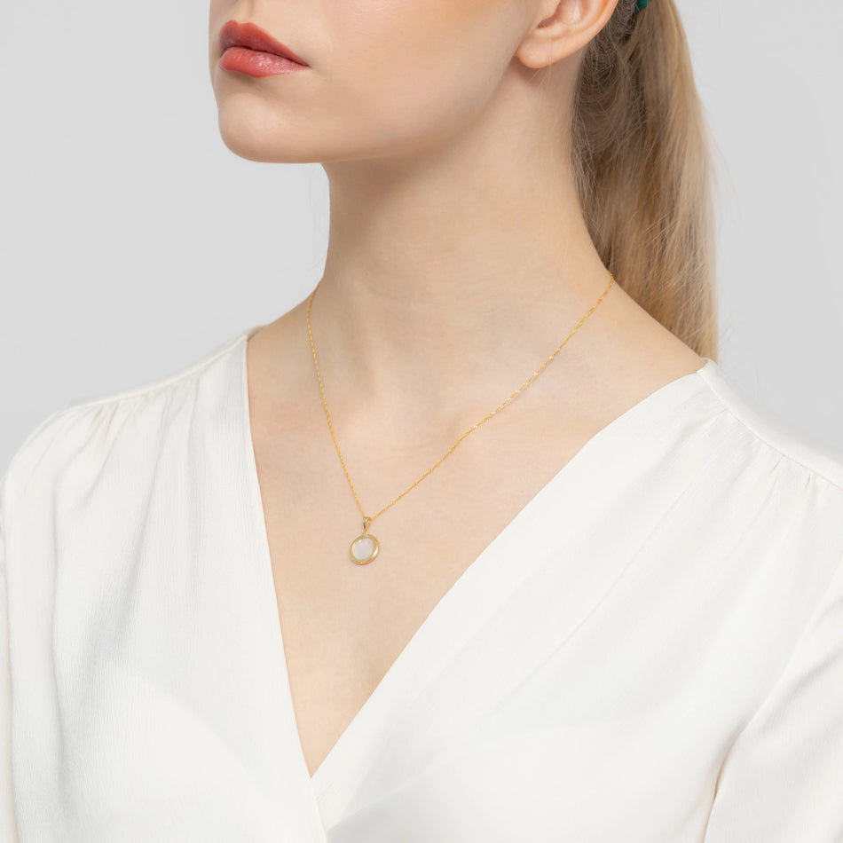 Gold Pendant Circle with Mother-of-Pearl