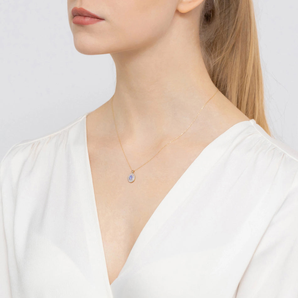 Gold Pendant with 0.40ct Tansanit and 0.19ct Diamonds