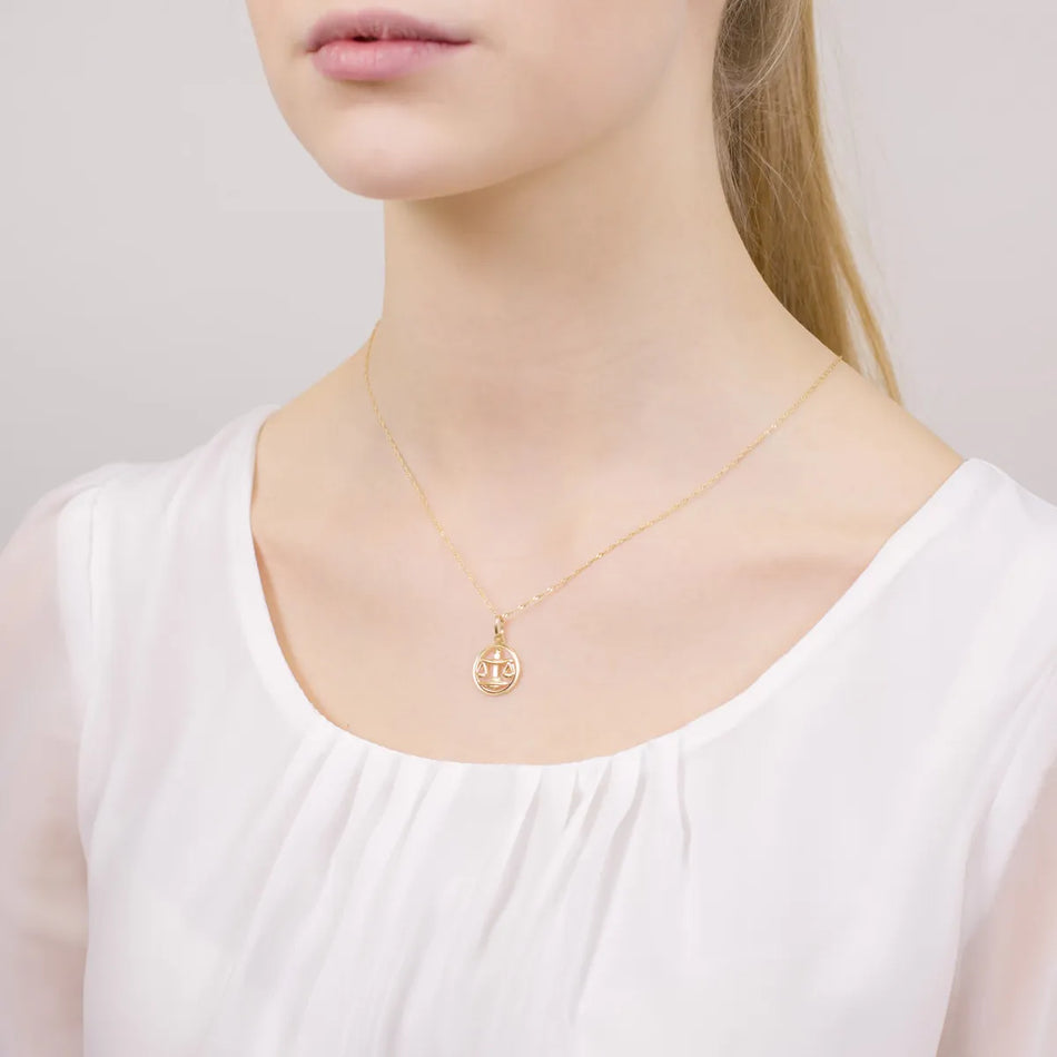 Zlatý prívesok znamenie zverokruhu Váhy